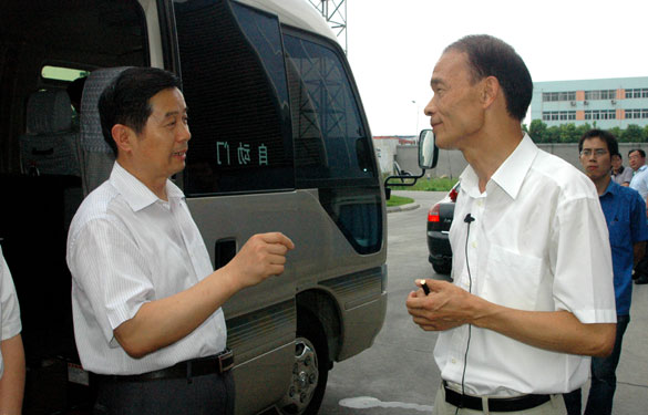 江苏省副省长史清静来大宝娱乐集团调研