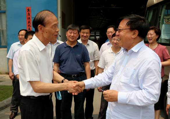 中央党的群众蹊径教育实践活动第三巡回督导组来大宝娱乐集团调研