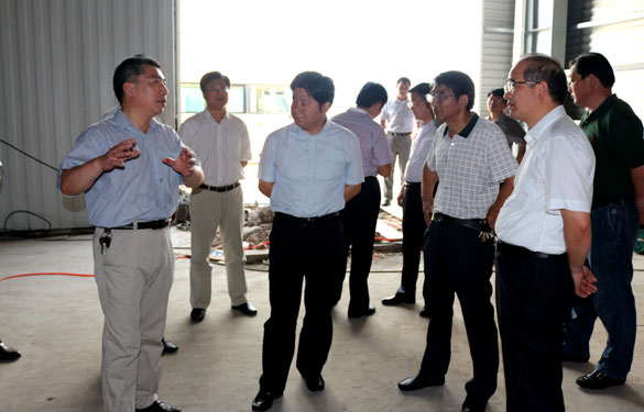 溧阳市市长苏江华等向导来大宝娱乐集团督查